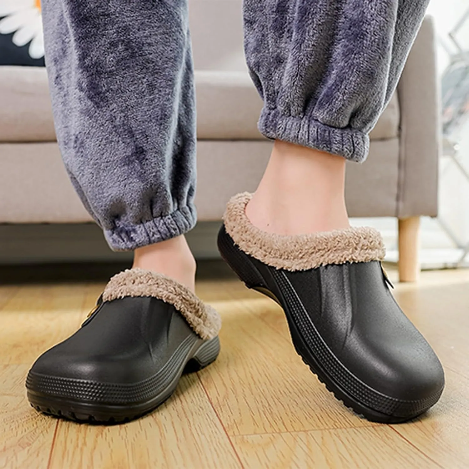 Clog Slippers for Women and Men Fur Lined Clogs Memory Foam Warm Fuzzy Slippers Winter Waterproof Indoor Outdoor Slipper