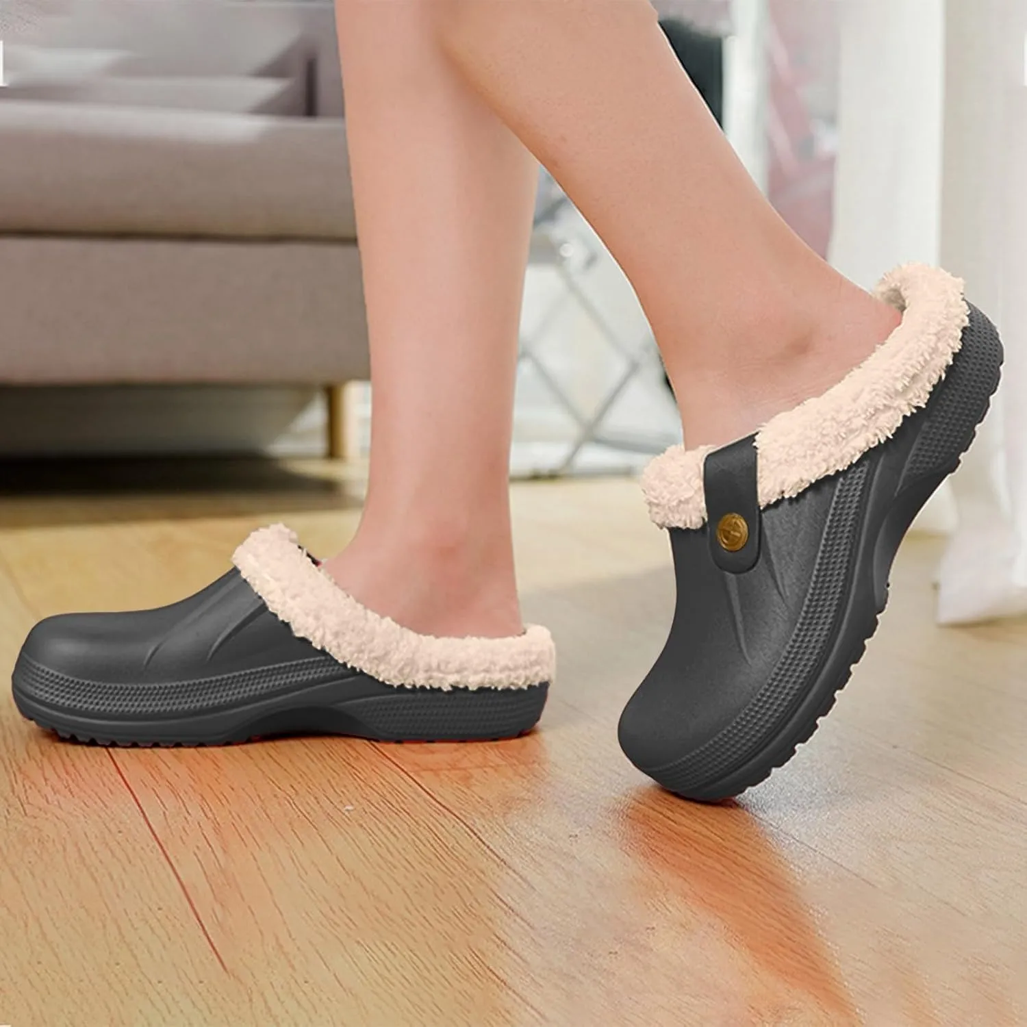 Clog Slippers for Women and Men Fur Lined Clogs Memory Foam Warm Fuzzy Slippers Winter Waterproof Indoor Outdoor Slipper