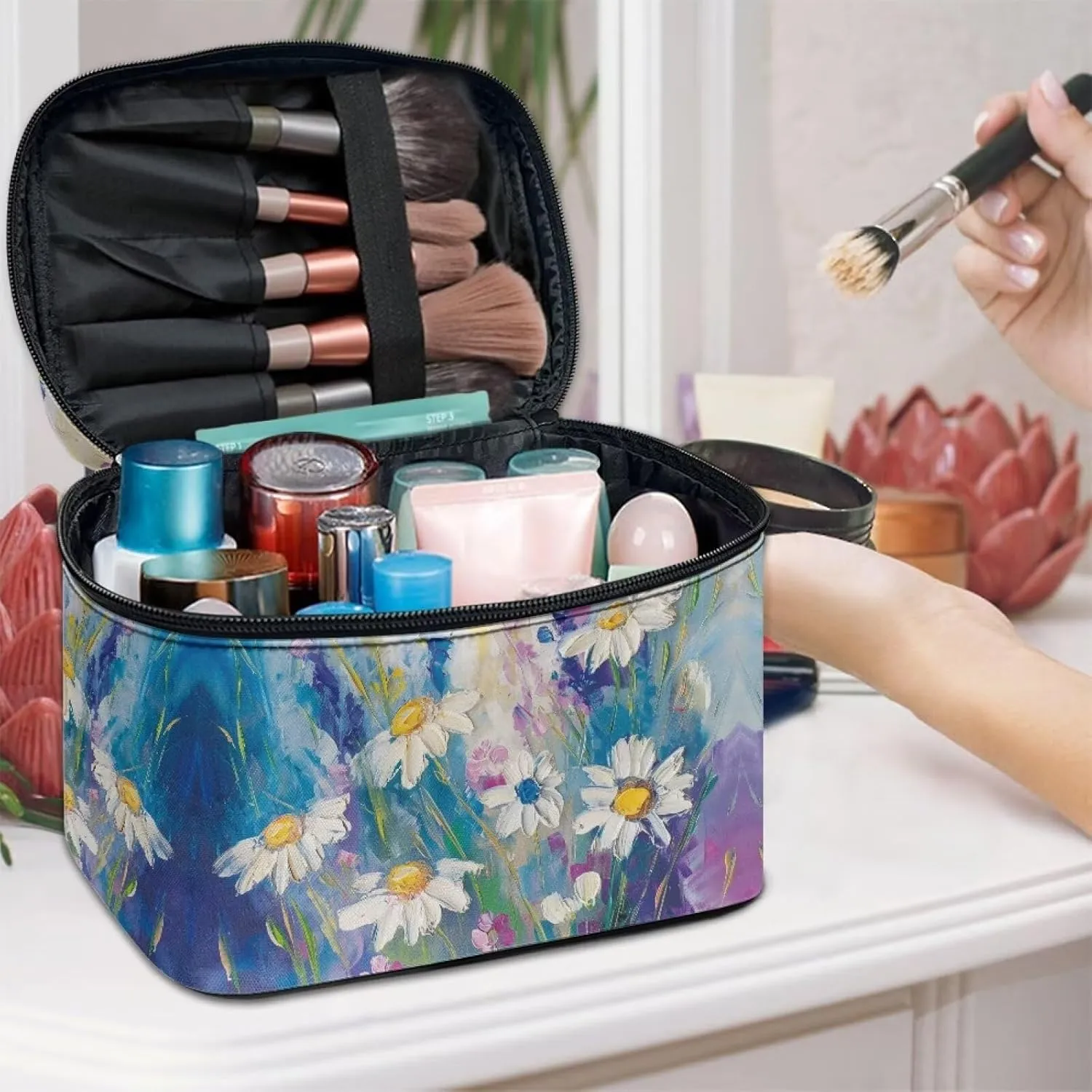 doginthehole Large Makeup Bag Toiletry Bag for Women Aesthetic Oil Painting Daisy Printed Make Up Bag Cosmetic Bag Toiletries Bag Brush Bags for Traveling