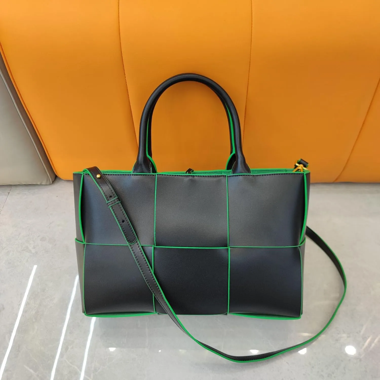 Elegant Cowhide Leather Hand Woven Tote Handbag – Large Shoulder Bag for Commuting