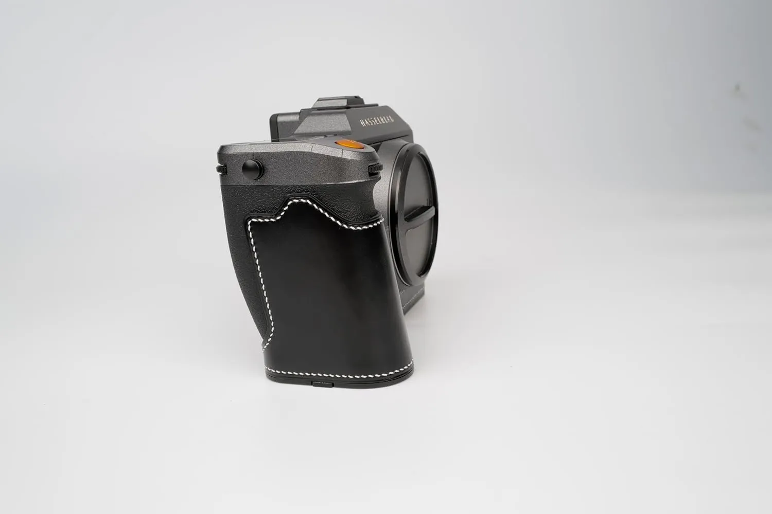 Handmade Genuine Leather Camera Half Case for Hasselblad X2D - Top Layer Cowhide Body   Metal Base Plate   Hand Shank 3-in-1 Design (Jet Black)
