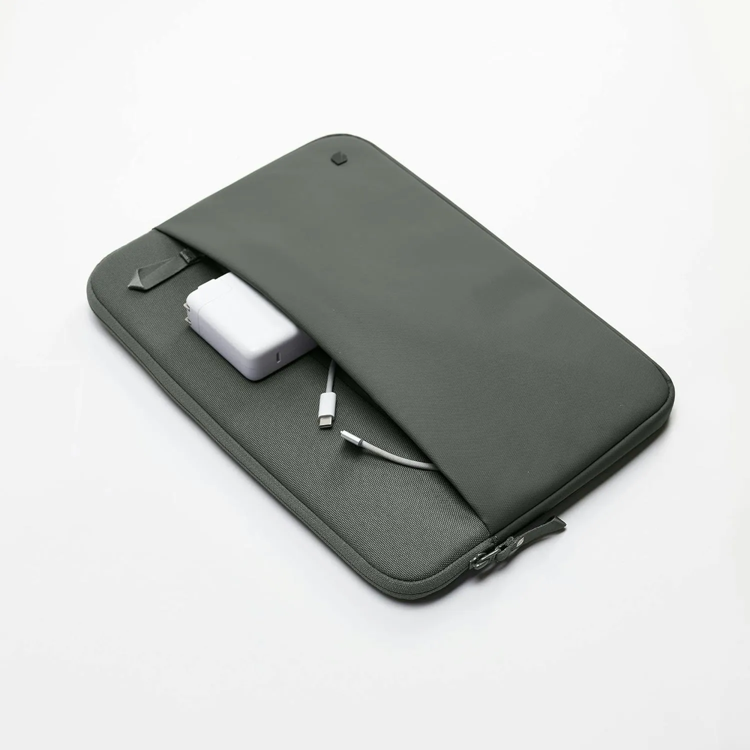 Incase A.R.C. Sleeve with ReSpun 100% Recycled Polyester - 13" & 14" MacBook/Laptop & iPad/Tablet Case - Cushioned Faux Fur Lining, External Zippered Slip Pocket - Smoked Ivy