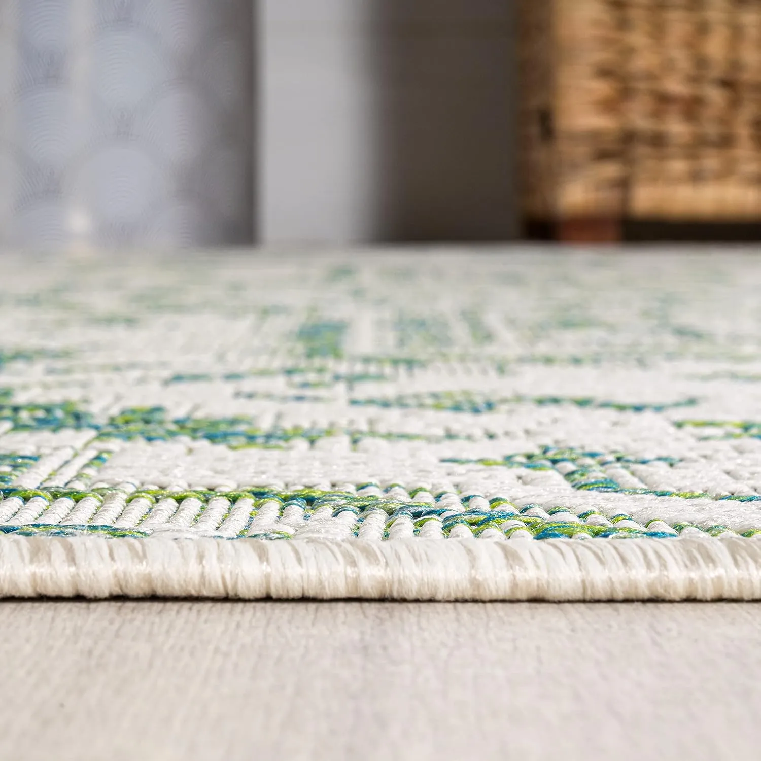 JONATHAN Y SMB105G-8 Estrella Bohemian Medallion Textured Weave Indoor Outdoor Area-Rug, Coastal Traditional Easy-Cleaning,Bedroom,Kitchen,Backyard,Patio,Non Shedding, 8 X 10, Green/Cream