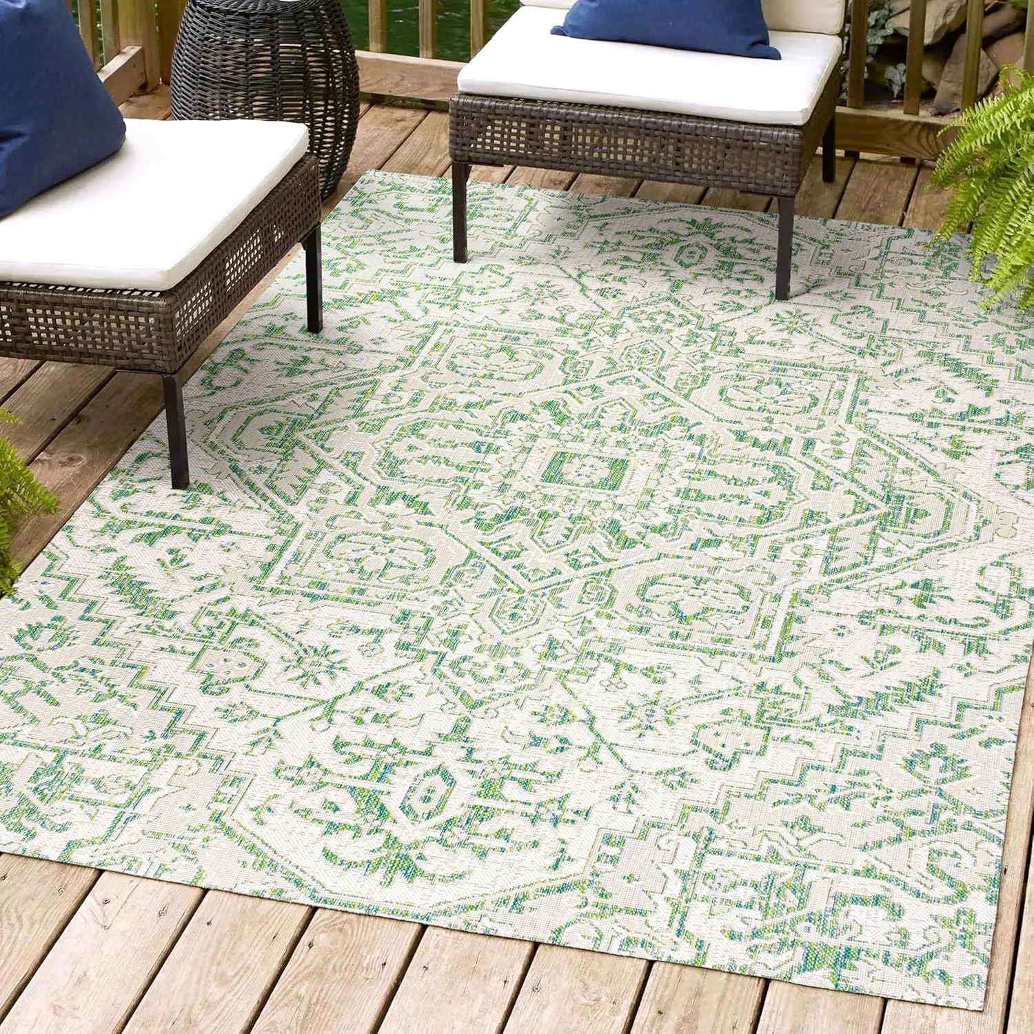 JONATHAN Y SMB105G-8 Estrella Bohemian Medallion Textured Weave Indoor Outdoor Area-Rug, Coastal Traditional Easy-Cleaning,Bedroom,Kitchen,Backyard,Patio,Non Shedding, 8 X 10, Green/Cream
