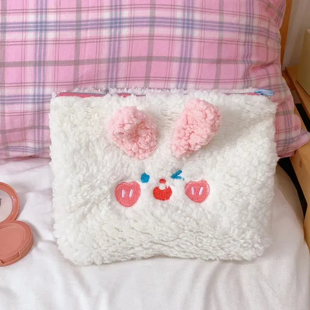 Kawaii Bear Women's Plush Cosmetic Bag