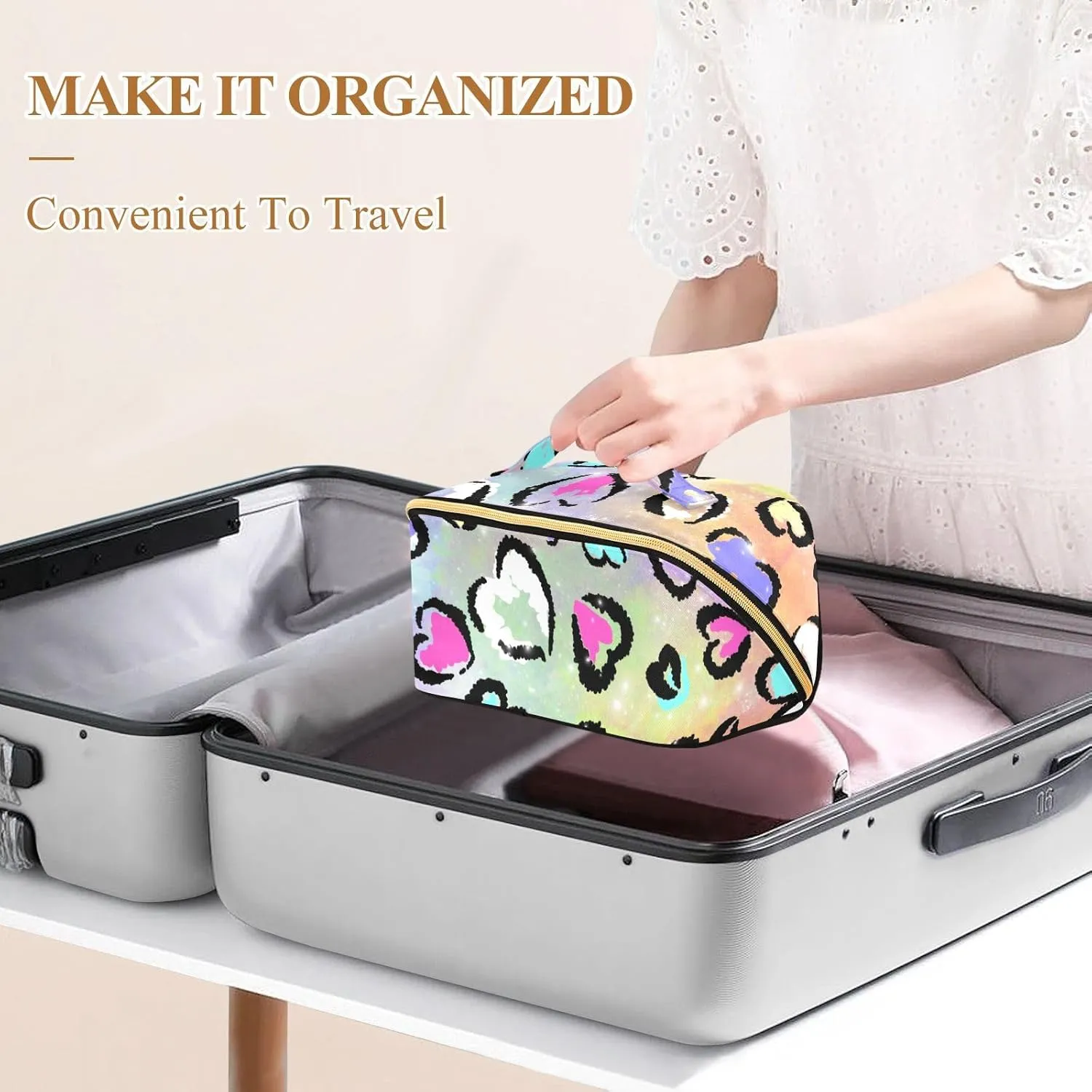 Leopard Heart Print Travel Makeup Bag Portable Cosmetic Pouch Large Capacity Make up Bag Toiletry Bag with Divider and Handle for Women