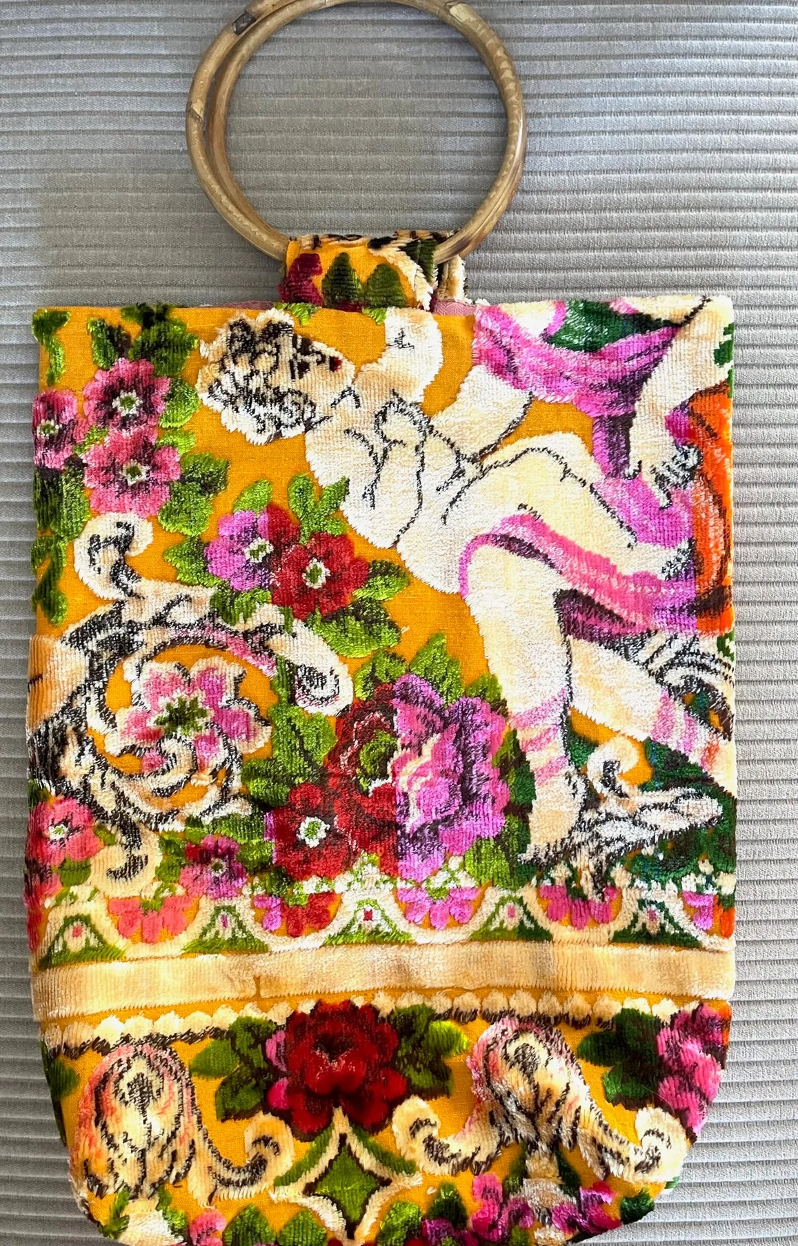 Luxe glory tote: cherub bamboo