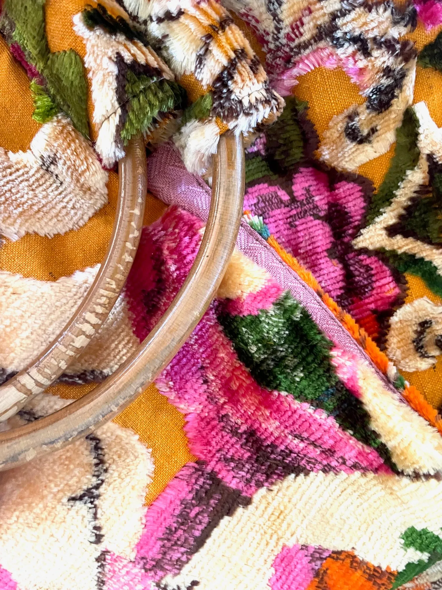 Luxe glory tote: cherub bamboo