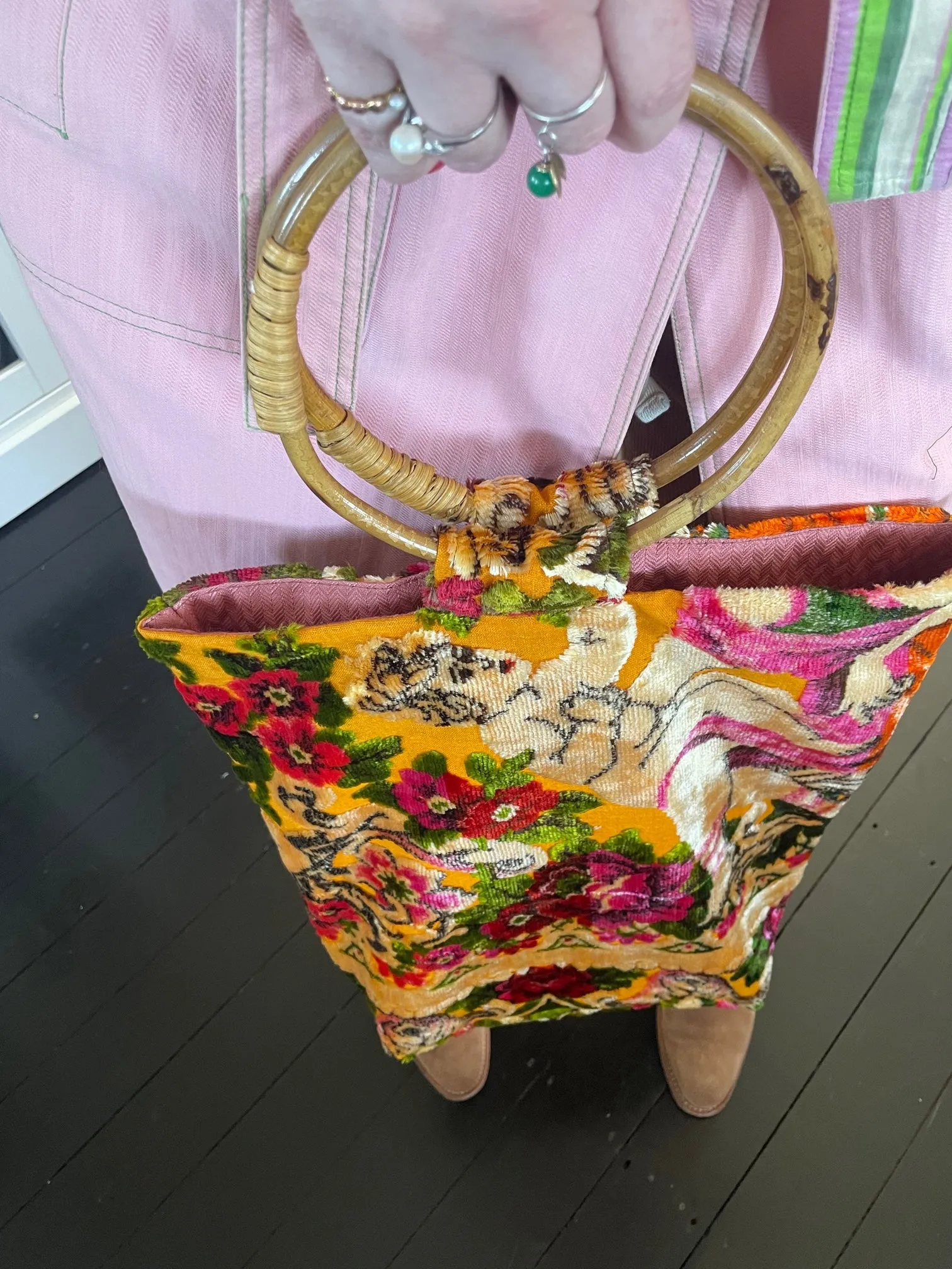 Luxe glory tote: cherub bamboo