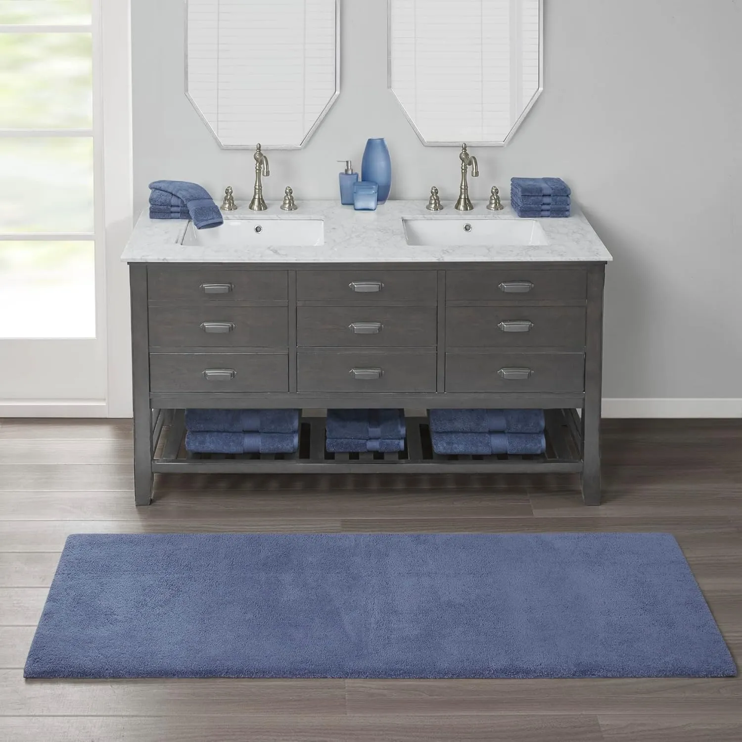 Madison Park Signature Marshmallow Bathroom Rug Non Slip, Luxrurious Plush Bath Mat, Absorbent, Quick Dry, Spa Design Bath Room Décor, 20x24, Navy