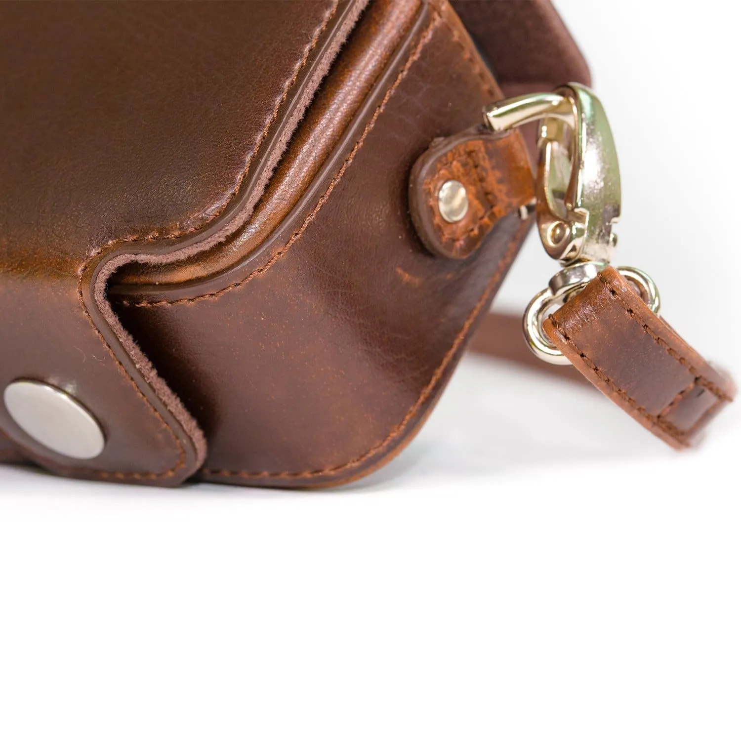 MegaGear Sony Cyber-shot DSC-RX100 VII, DSC-RX100 VI, DSC-RX100 V, DSC-RX100 IV, DSC-RX100 III, DSC-RX100 II, ZV-1 Leather Camera Case with Strap