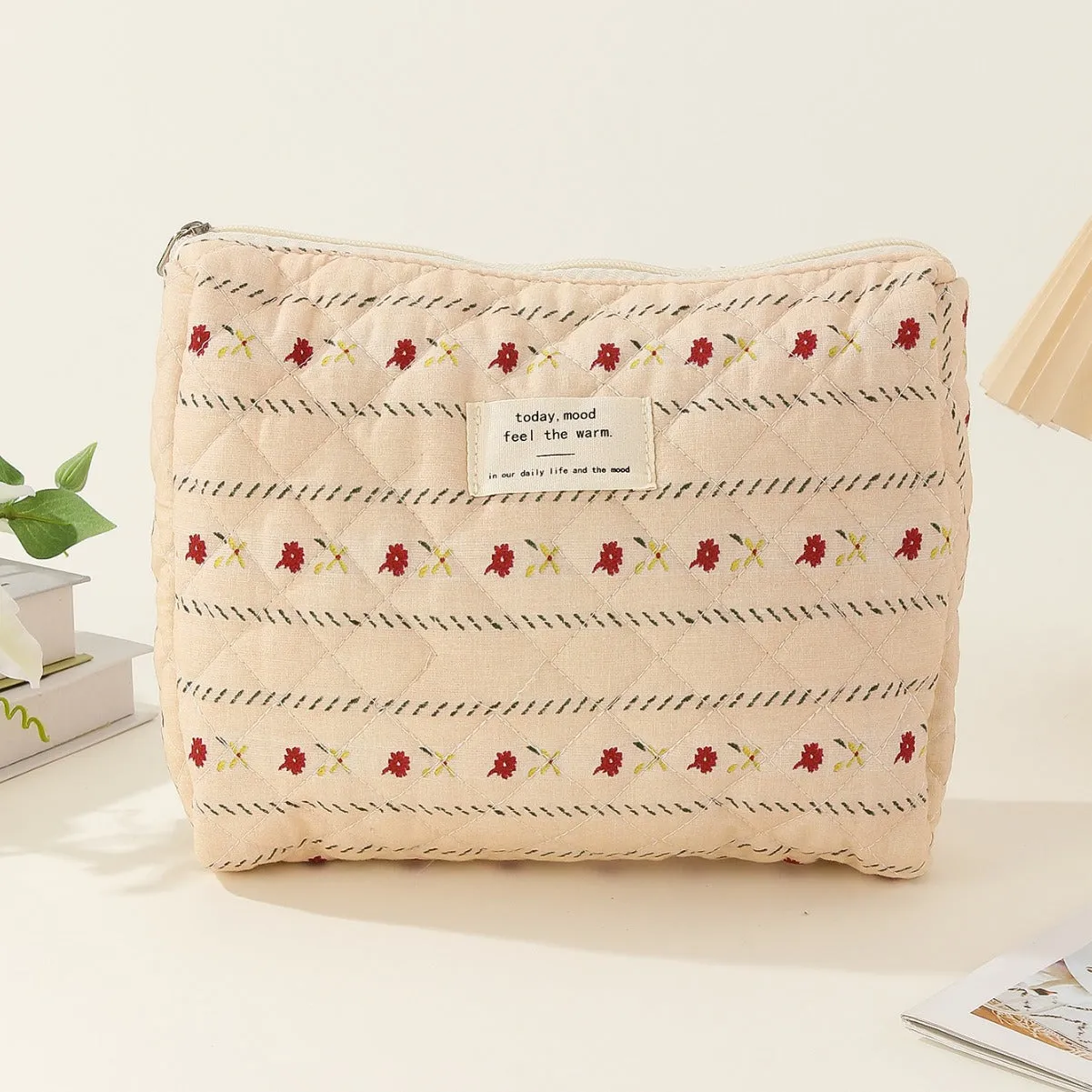 Midi Floral Print Quilted Make Up Bag DPB0118