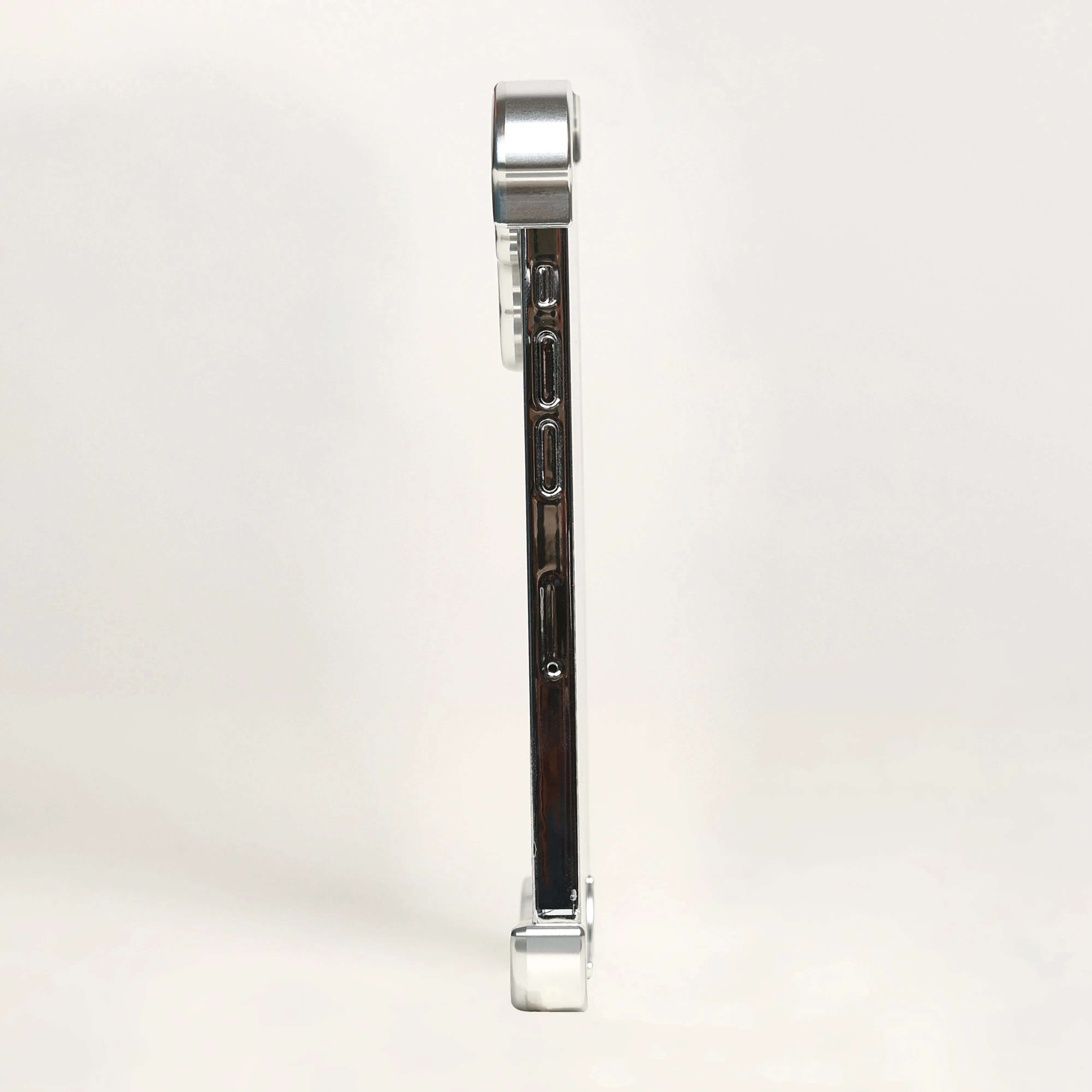 Minimilistic Alloy Bumber Frame With Camera Ring