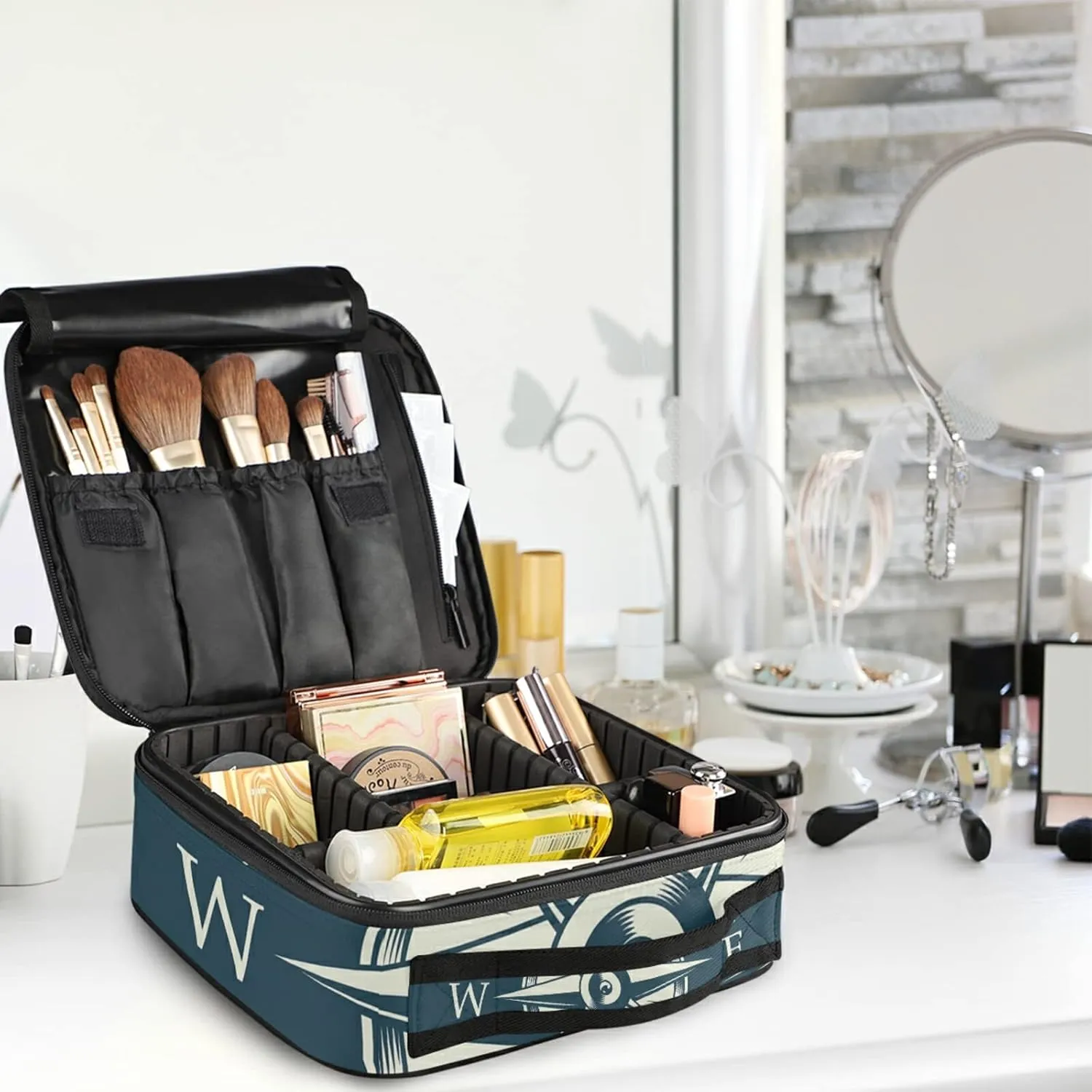 Monochrome Marine Label with Navigational Compass Design Large Women Makeup Bag, Train Toiletry Storage Case, Portable Coin Purse Holder Zipper Pouch Travel Cosmetic Organizer for Women and Girls