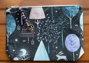 Nightfall pouch with boxed bottom - 19cm x 14cm with Zipper Charm