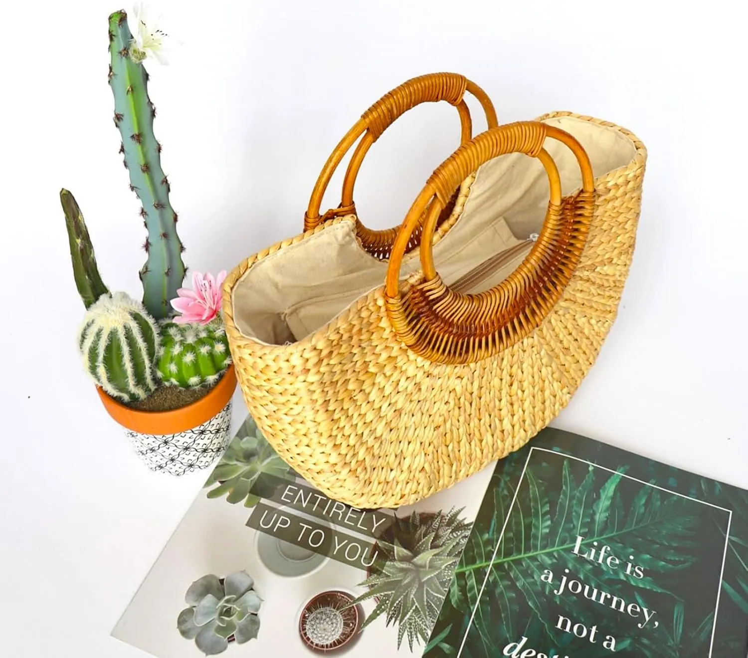 QZUnique Hand-woven Straw Bag Women Summer Beach Handbag Purse Retro Rattan Tote Clutch Travel Bag with Wood Round Top Handle