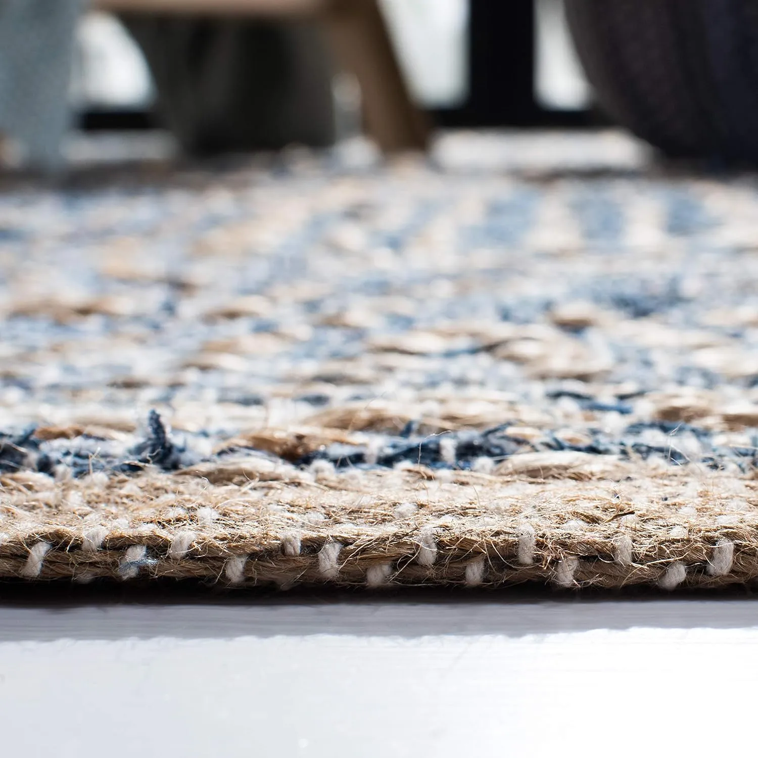 SAFAVIEH Cape Cod Collection Runner Rug - 2'3" x 8', Natural & Blue, Handmade Flat Weave Coastal Braided Jute, Ideal for High Traffic Areas in Living Room, Bedroom (CAP353A)