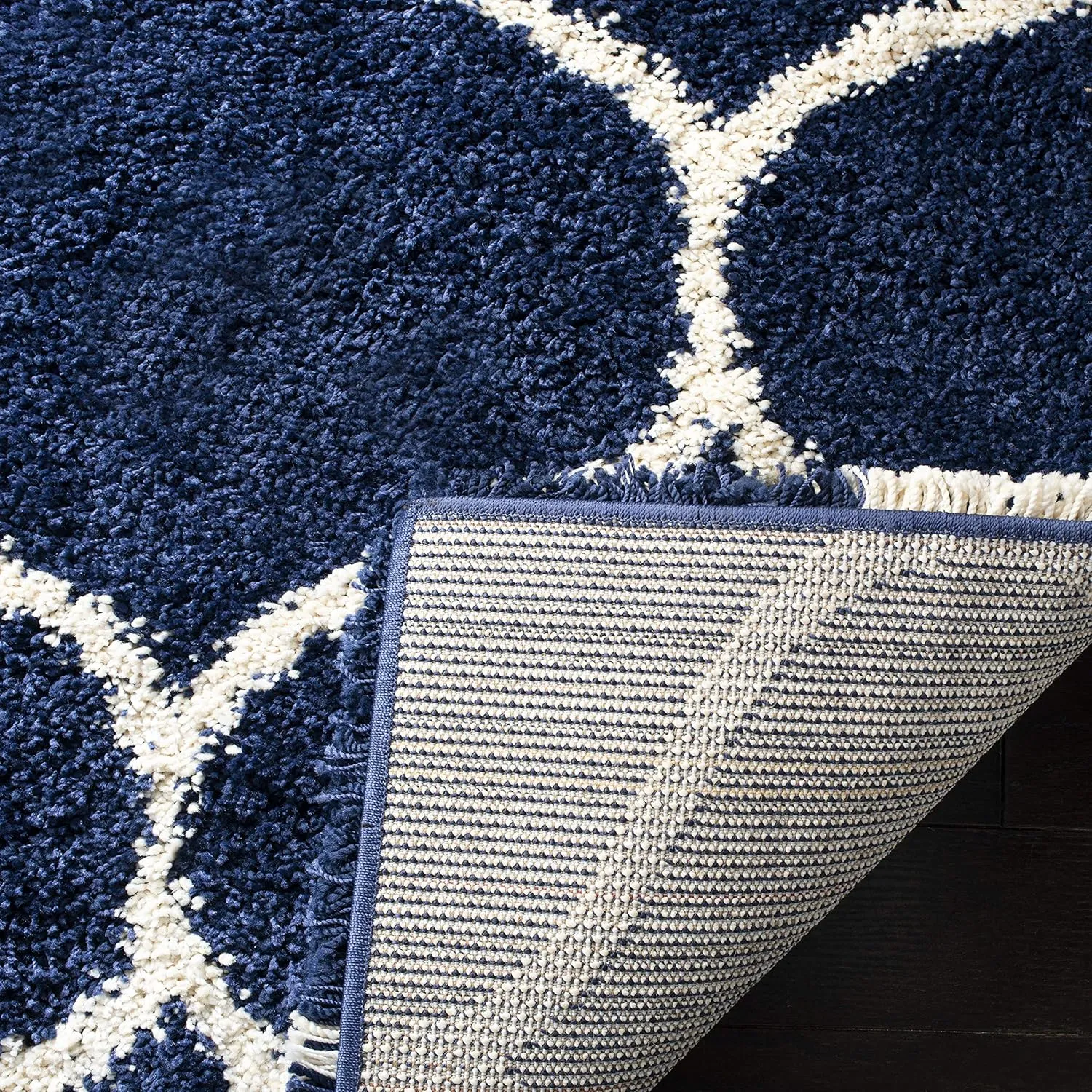 SAFAVIEH Hudson Shag Collection Accent Rug - 2'3" x 3'9", Navy & Ivory, Trellis Design, Non-Shedding & Easy Care, 2-inch Thick Ideal for High Traffic Areas in Entryway, Living Room, Bedroom (SGH280C)