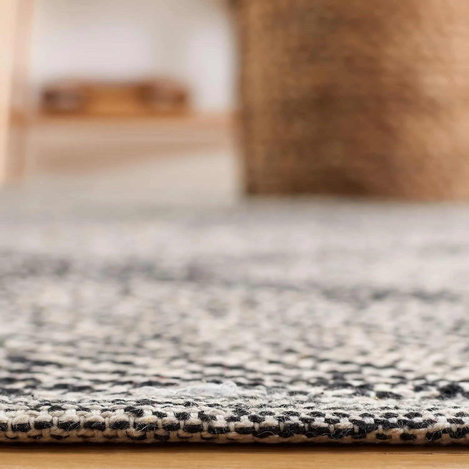 SAFAVIEH Montauk Collection Runner Rug - 2'3" x 13', Black, Handmade Cotton, Ideal for High Traffic Areas in Living Room, Bedroom (MTK821D)