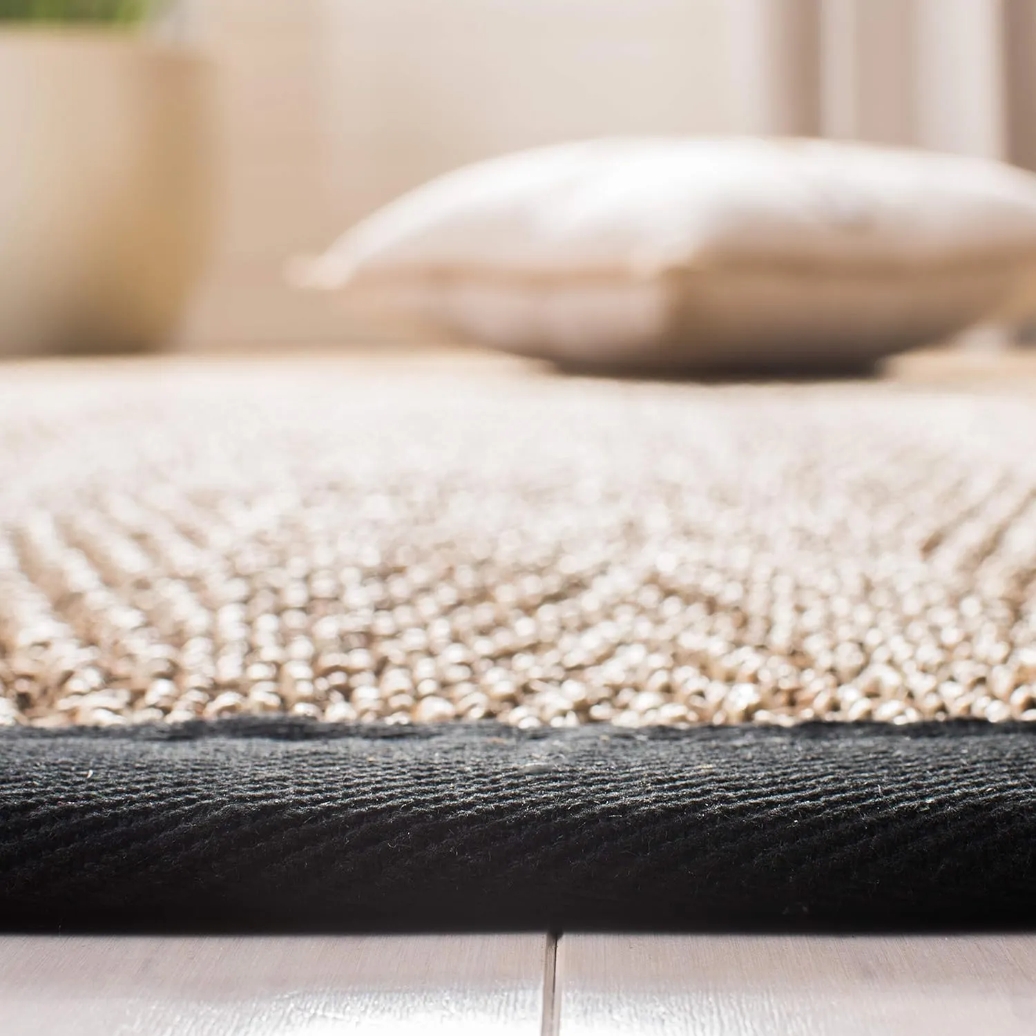 SAFAVIEH Natural Fiber Collection Runner Rug - 2'6" x 6', Natural & Black, Border Herringbone Seagrass Design, Easy Care, Ideal for High Traffic Areas in Living Room, Bedroom (NF115C)