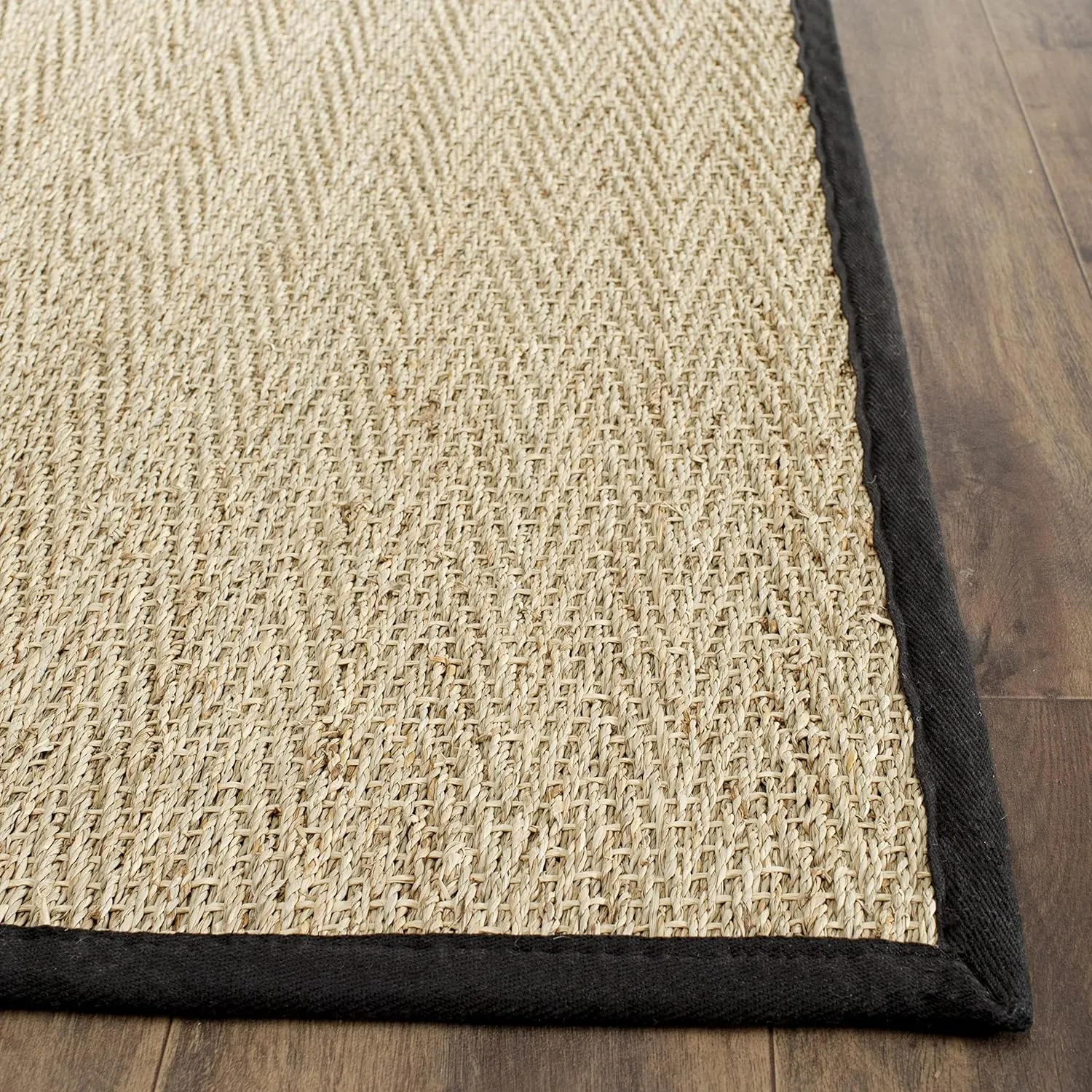 SAFAVIEH Natural Fiber Collection Runner Rug - 2'6" x 6', Natural & Black, Border Herringbone Seagrass Design, Easy Care, Ideal for High Traffic Areas in Living Room, Bedroom (NF115C)