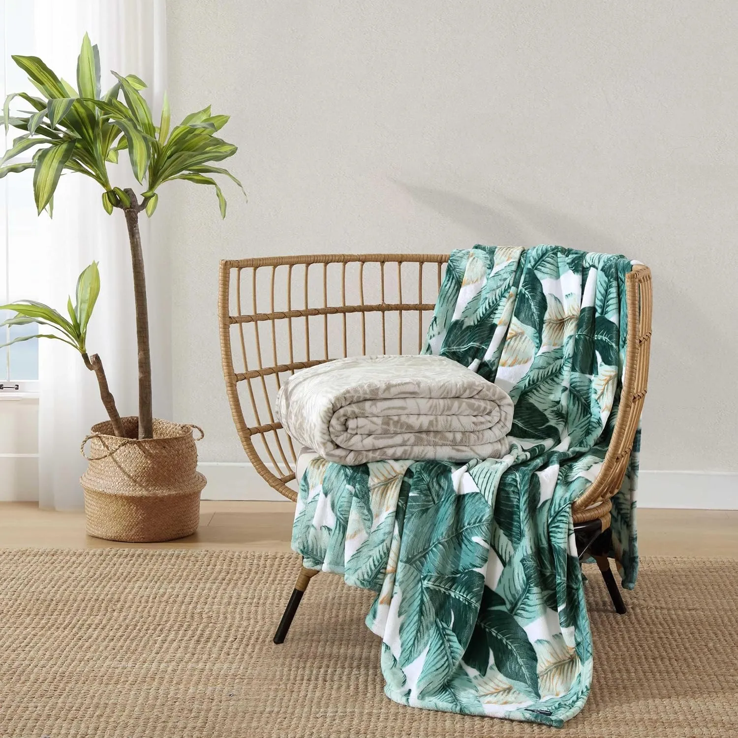 Tommy Bahama - King Blanket, Ultra Soft Plush Bedding, Coastal Inspired Bedding Essentials, Oeko-Tex Certified (Vintage Palms Green, King)