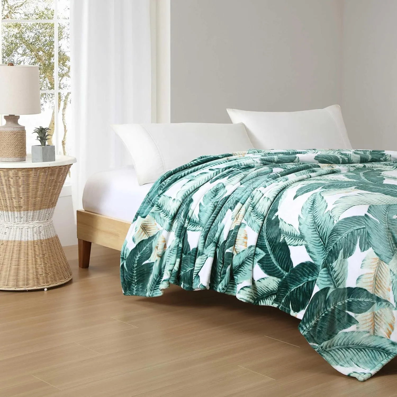 Tommy Bahama - King Blanket, Ultra Soft Plush Bedding, Coastal Inspired Bedding Essentials, Oeko-Tex Certified (Vintage Palms Green, King)