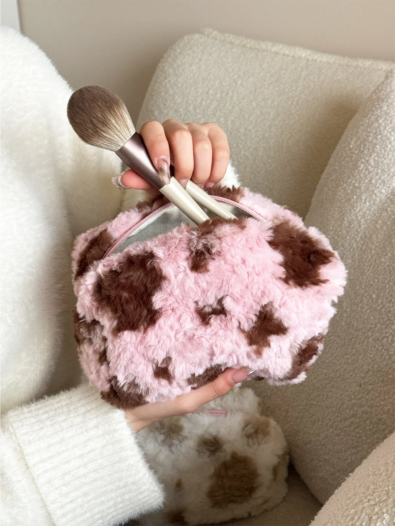 Trendy Soft Fur Plush Cosmetic Bag
