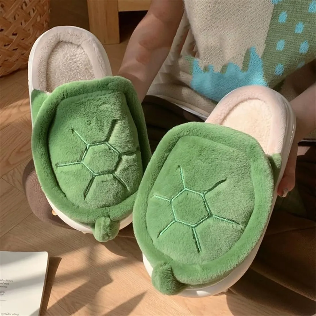 Turtle Slippers, Fuzzy Animal Slippers for Women Indoor Thick Sole Turtle Slippers