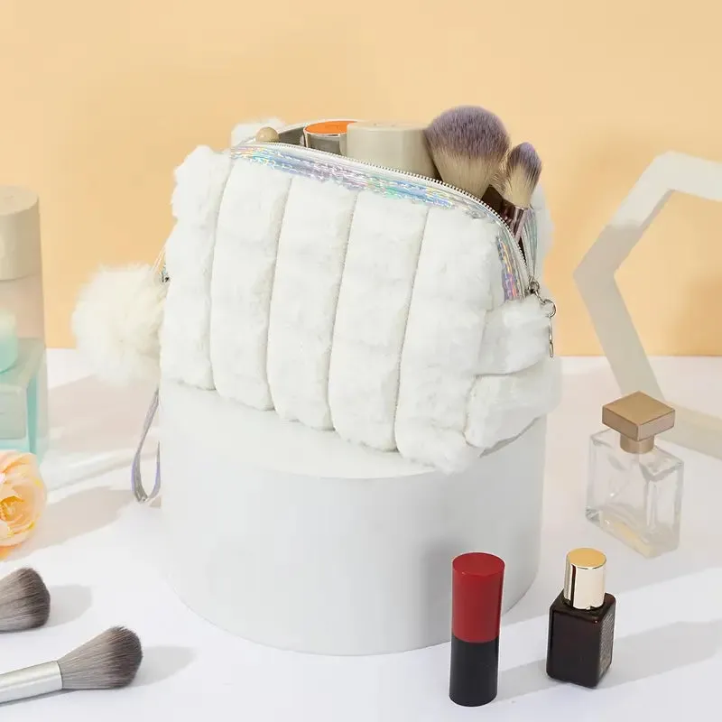White Plush Makeup Bag – Soft Furry Cosmetic Pouch